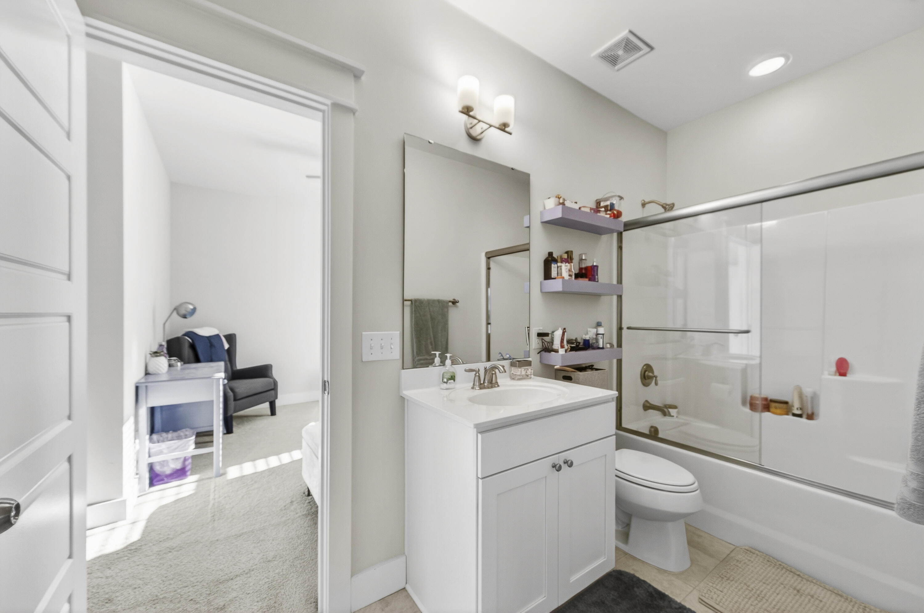 3586 Backshore Drive Mount Pleasant, SC 29466 - Photo 37 of 57 Full Bathroom