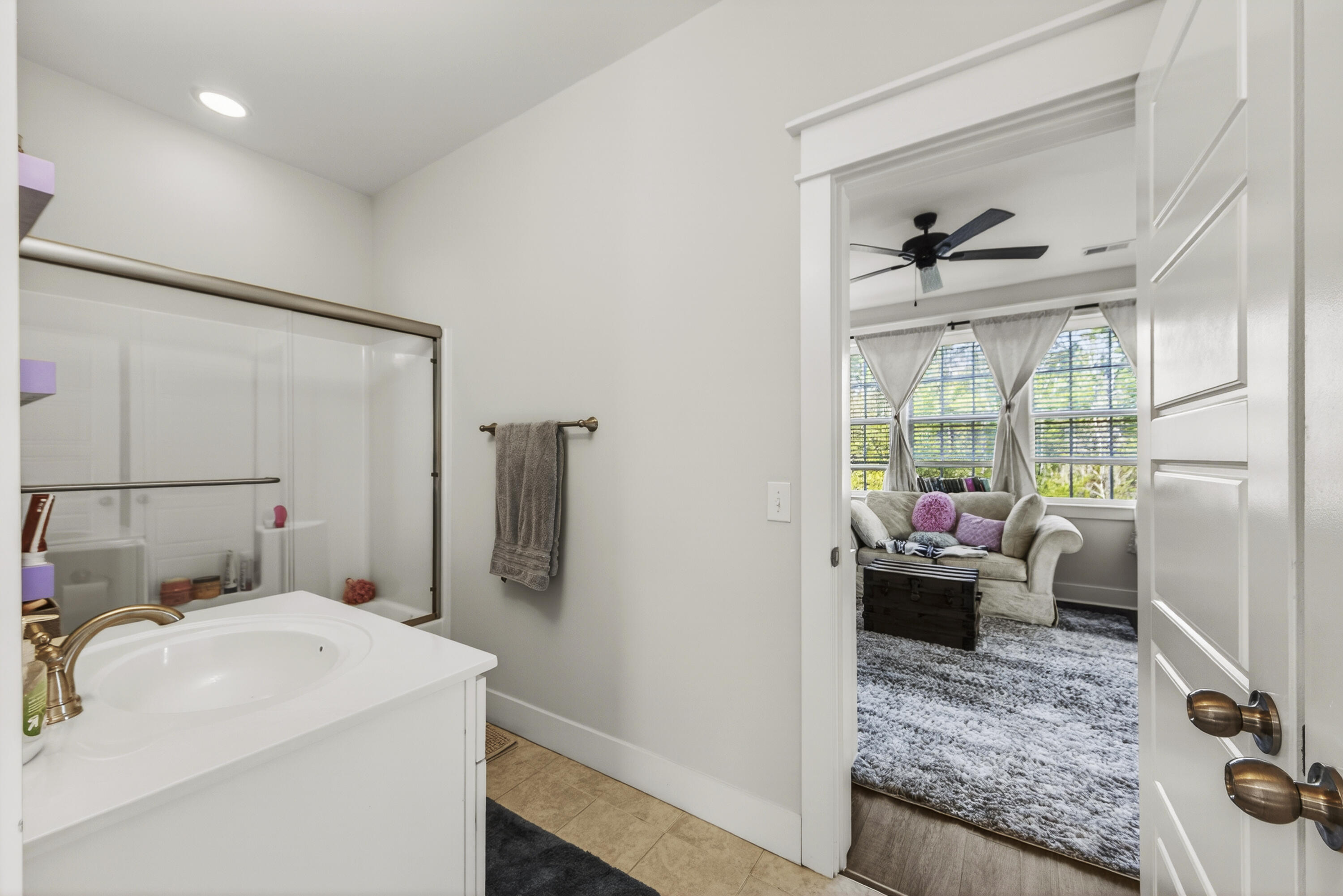 3586 Backshore Drive Mount Pleasant, SC 29466 - Photo 38 of 57 Full Bathroom