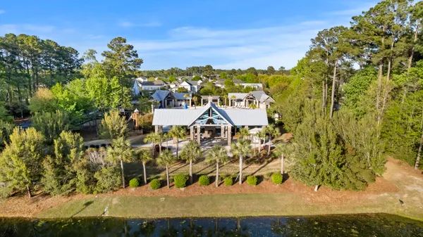 $899,900 | 3586 Backshore Drive, Mount Pleasant, SC 29466