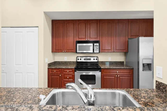 $289,000 | 9745 Touchton Road, Unit 2421, Jacksonville, FL 32246