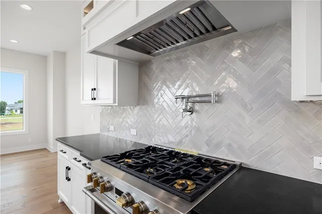 $1,574,035 | 17216 Goddard Street, Overland Park, KS 66221