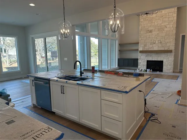 $1,594,035 | 17216 Goddard Street, Overland Park, KS 66221