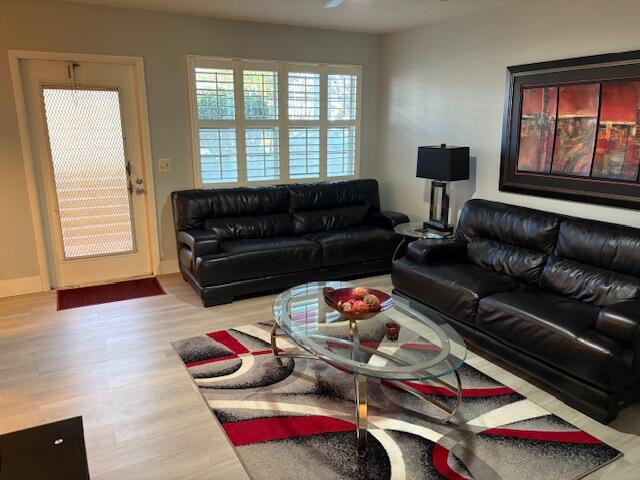 1015 Cornwall East, Unit 1015 Boca Raton, FL 33434 - Photo 7 of 19 Living Room