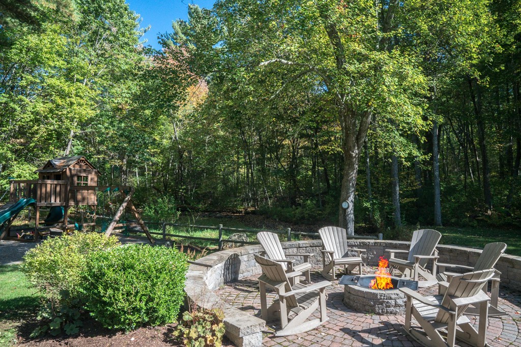 155 Woodridge Road Carlisle, MA 01741 - Photo 29 of 30 Gallery Image 29
