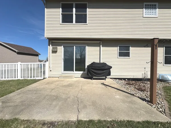 $389,900 | 366 Center Point Drive South, Bourbonnais, IL 60914