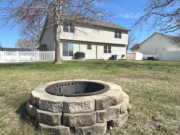 $389,900 | 366 Center Point Drive South, Bourbonnais, IL 60914