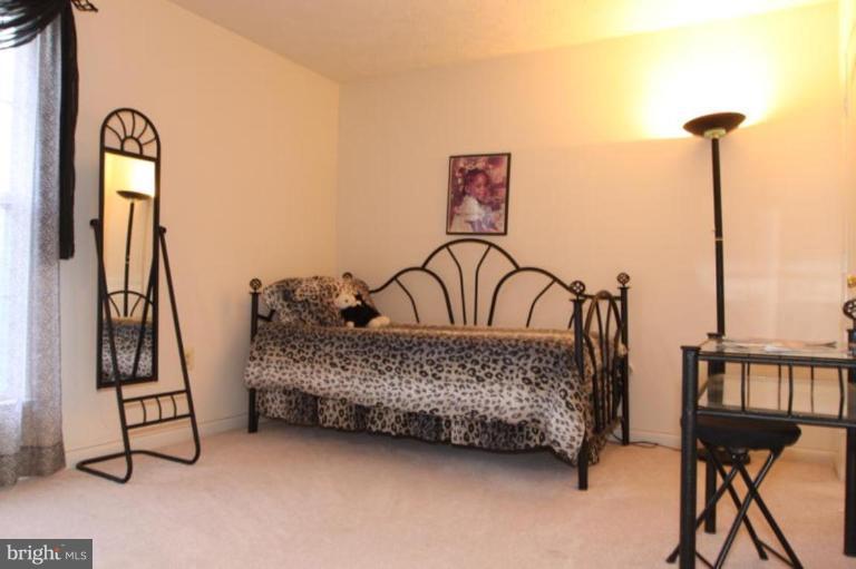 10110 Summershade Lane Springdale, MD 20721 - Photo 9 of 10 Bedroom #1