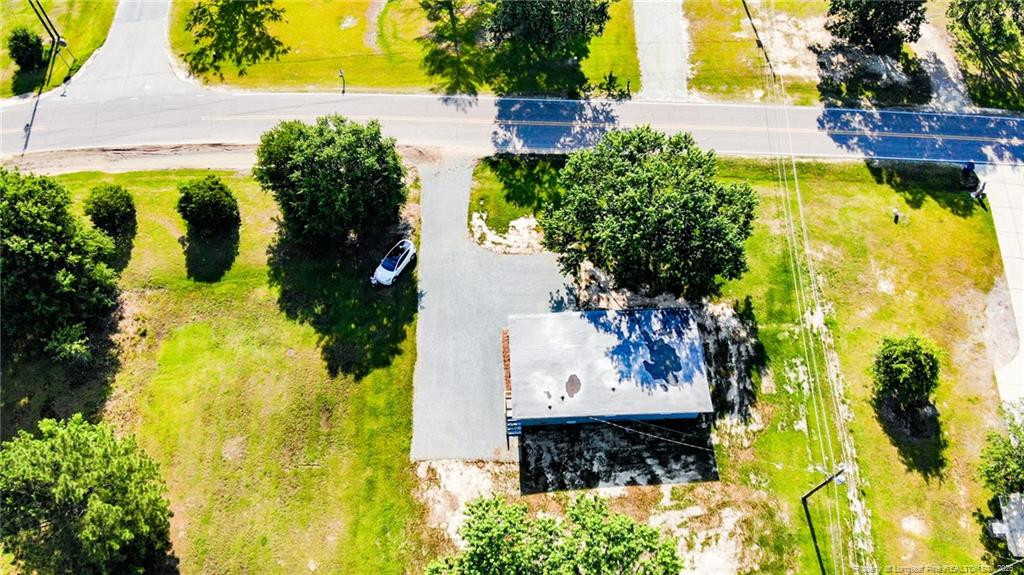 222 St Andrews Church Road Sanford, NC 27332 - Photo 2 of 24 a view of a yard with plants