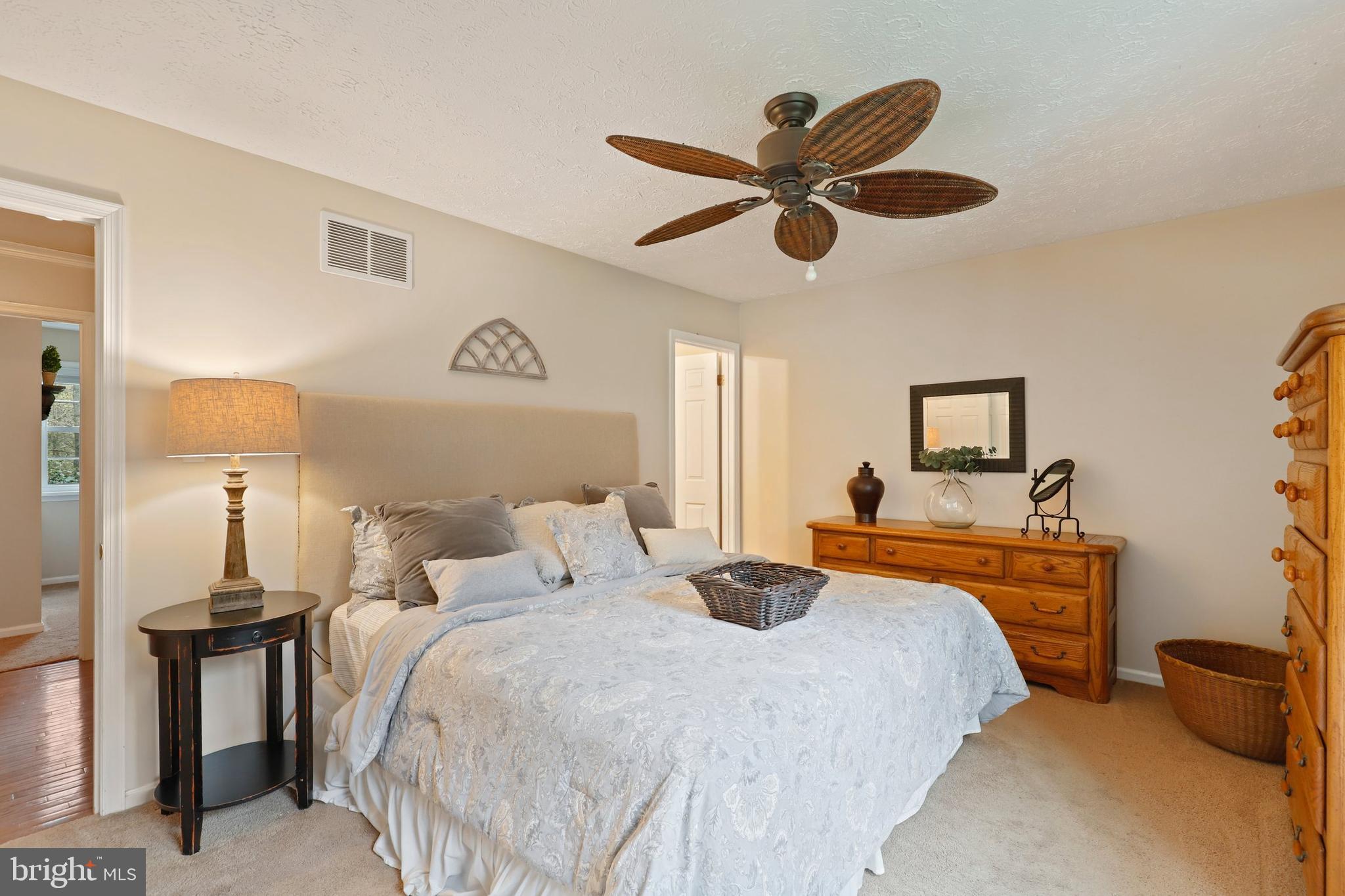 194 Oak Drive Pasadena, MD 21122 - Photo 14 of 35