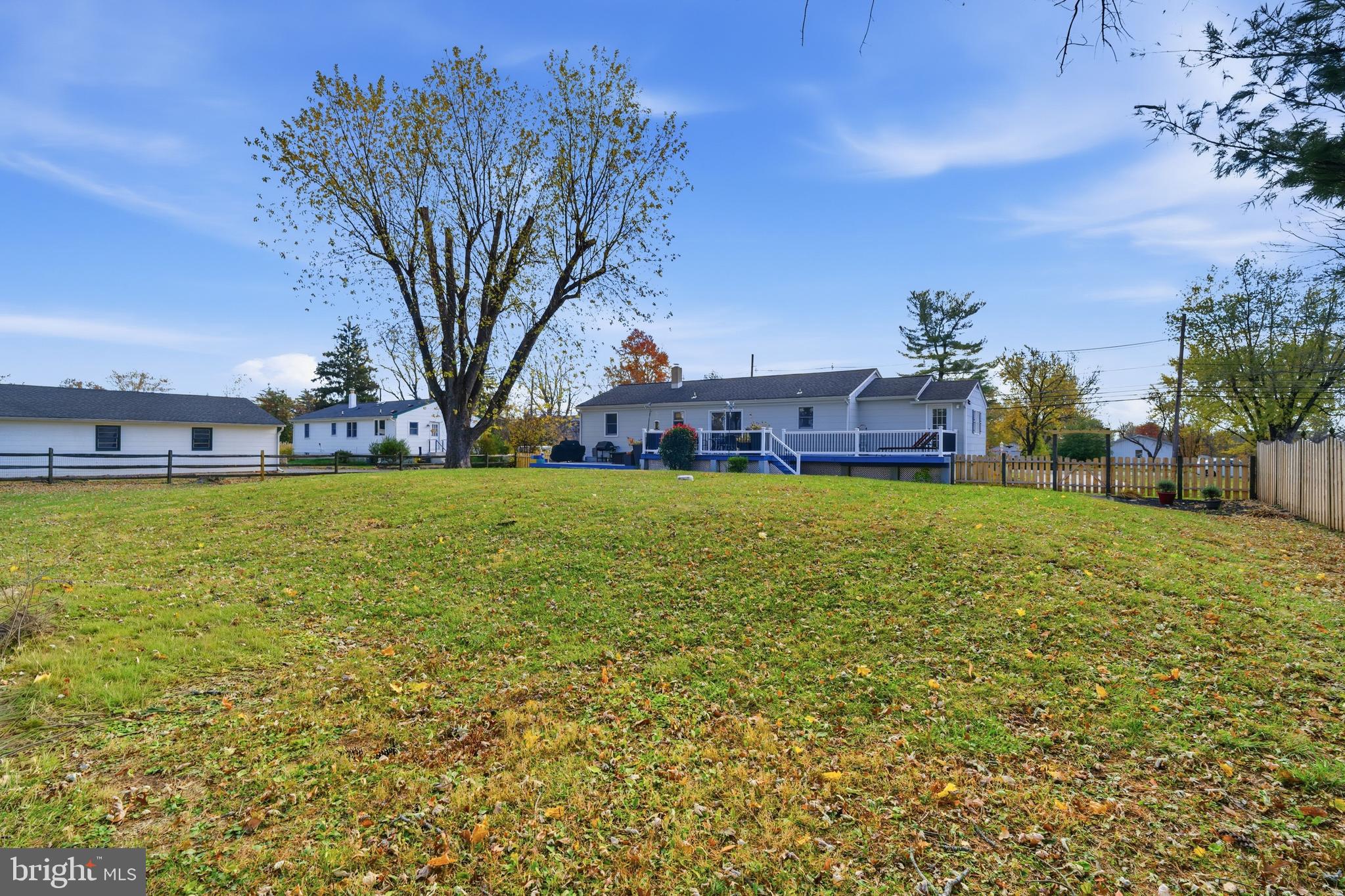 17 Woosamonsa Road Pennington, NJ 08534 - Photo 9 of 43