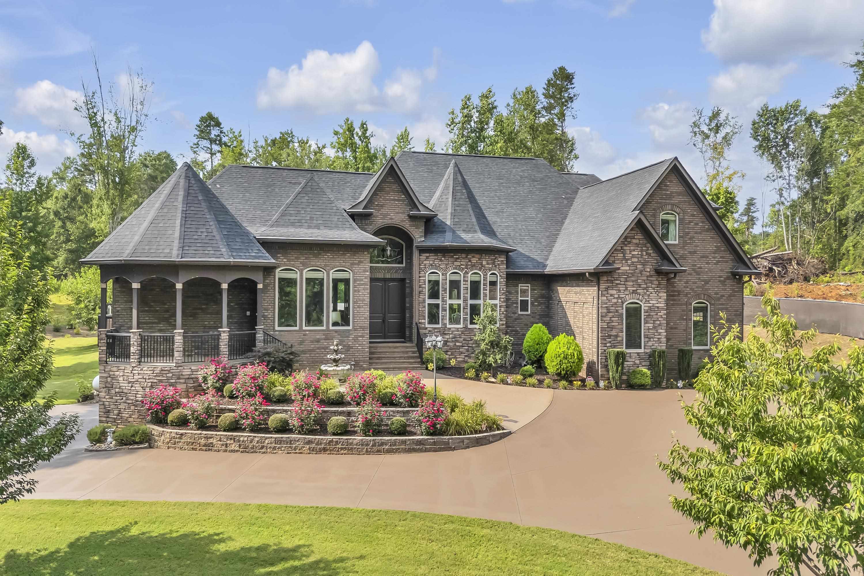 983 Foster Road Inman, SC 29349 - Photo 1 of 50