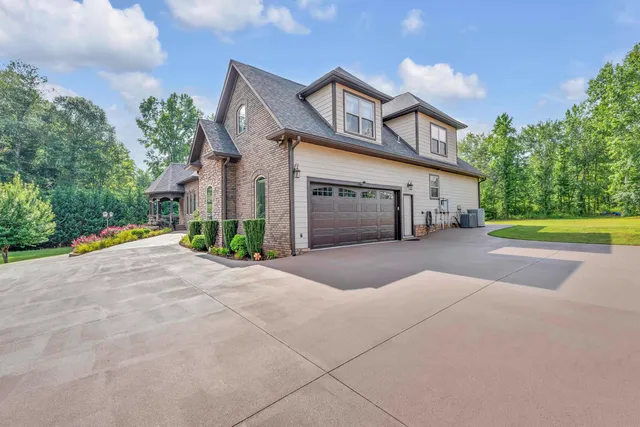 $1,090,000 | 983 Foster Road, Inman, SC 29349