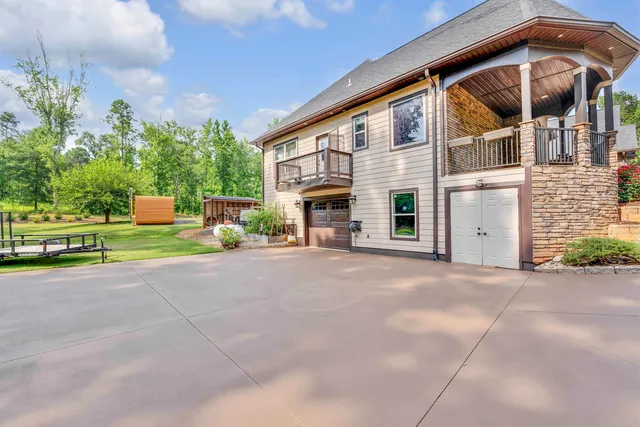 $1,090,000 | 983 Foster Road, Inman, SC 29349