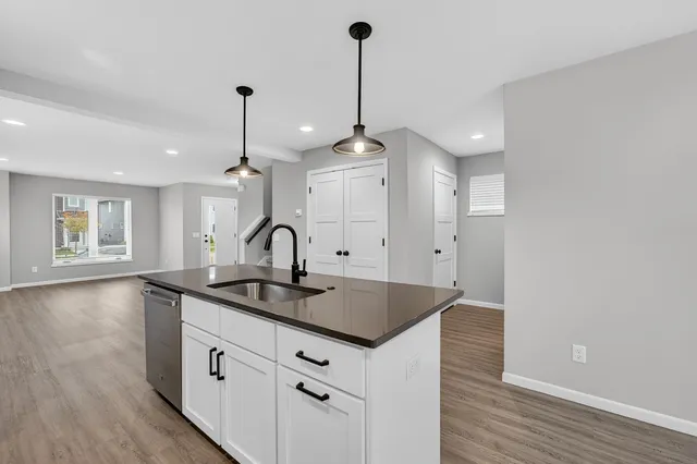 $424,900 | 2546 Wildcat Drive, Fitchburg, WI 53711