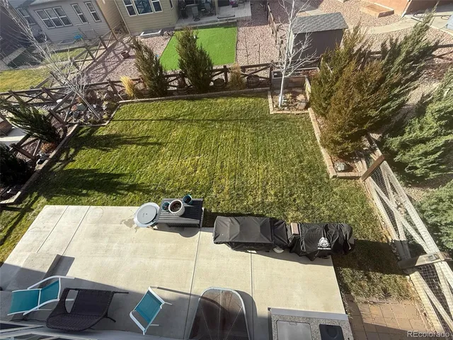 a view of an outdoor space