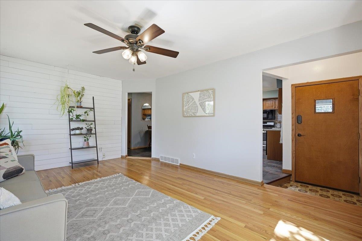 4802 Steinhauer Trail Madison, WI 53716 - Photo 15 of 45
