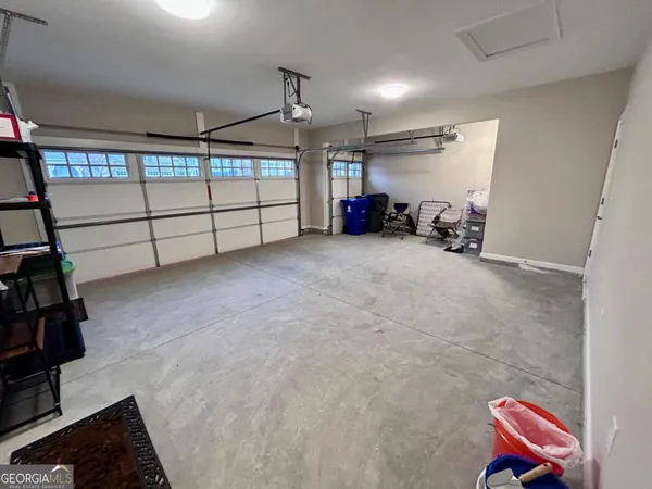 a view of a garage