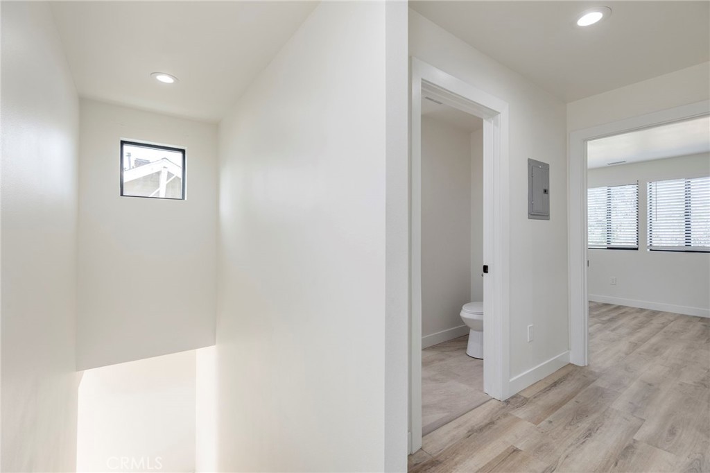 9325 Magnolia Avenue Riverside, CA 92503 - Photo 25 of 28