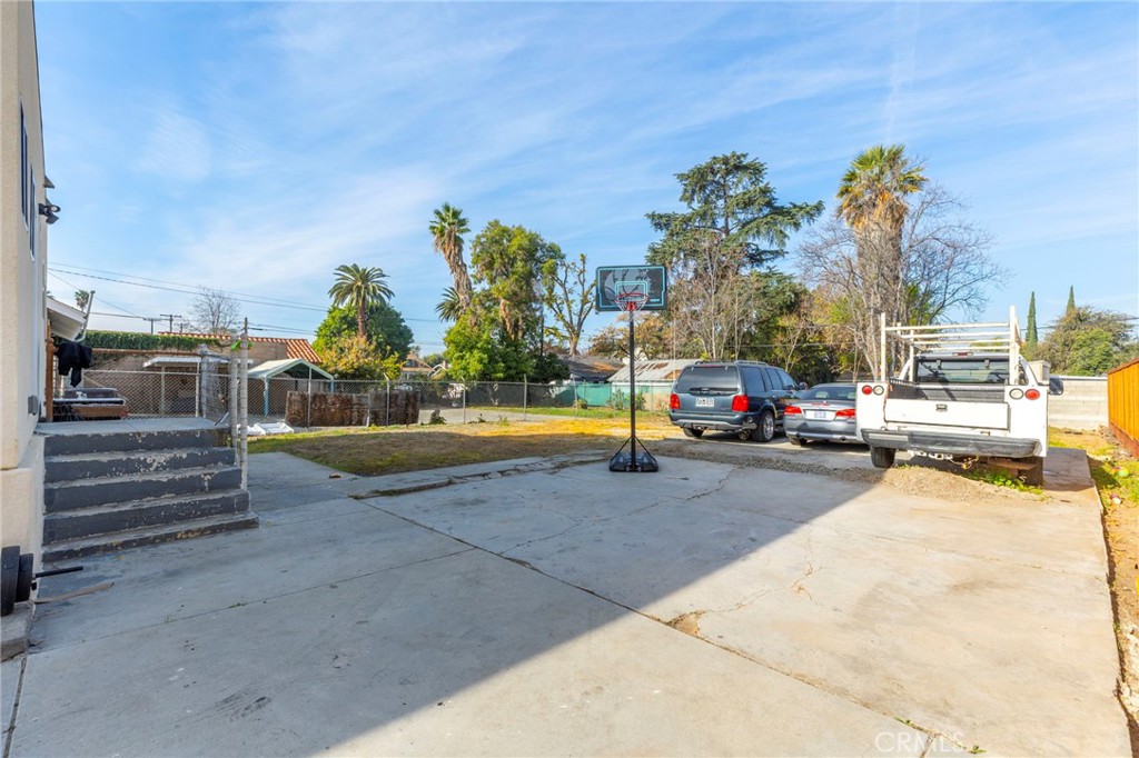 9325 Magnolia Avenue Riverside, CA 92503 - Photo 26 of 28