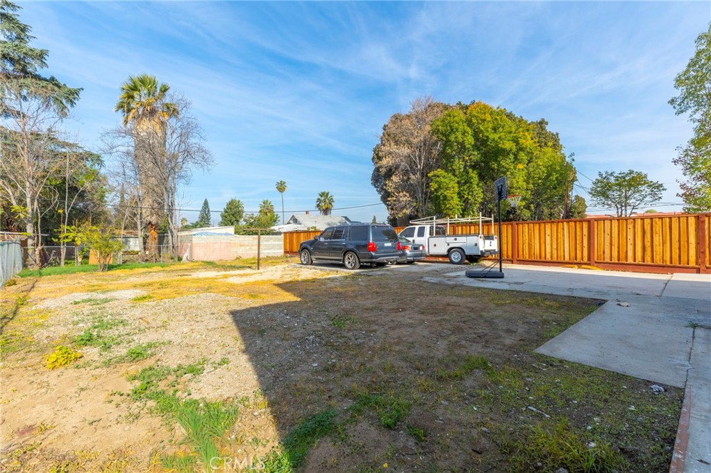 9325 Magnolia Avenue Riverside, CA 92503 - Photo 27 of 28