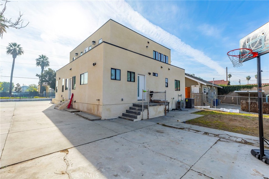 9325 Magnolia Avenue Riverside, CA 92503 - Photo 28 of 28