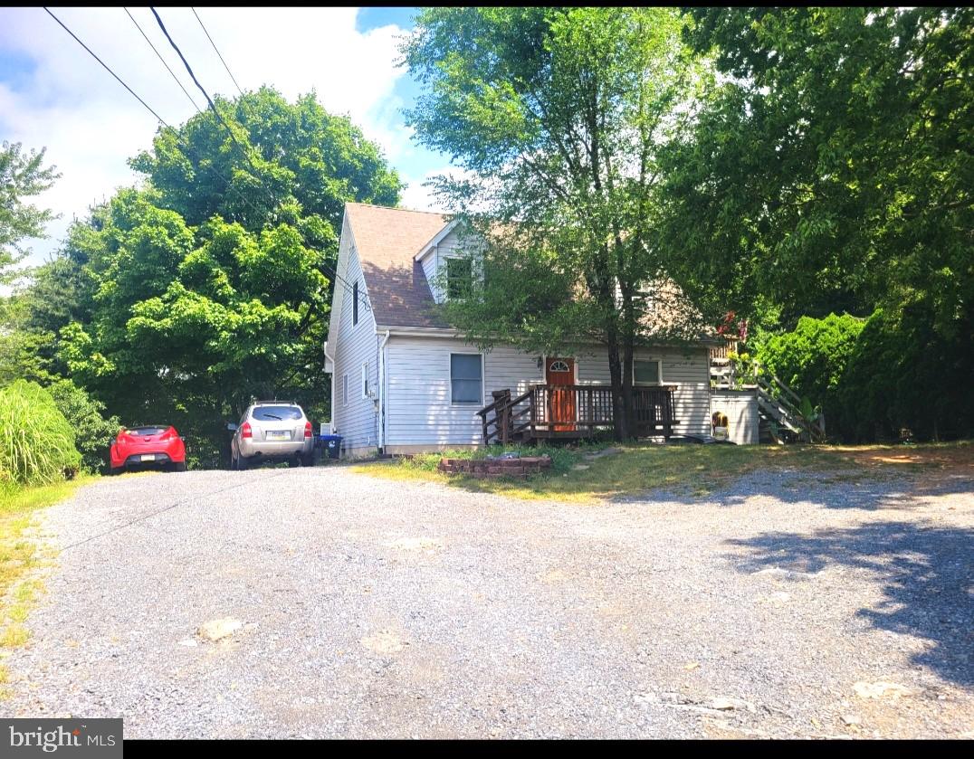 331 York Road Carlisle, PA 17013 - Photo 1 of 27 Gallery Image 1