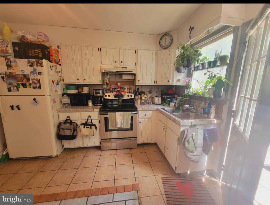 331 York Road Carlisle, PA 17013 - Photo 20 of 27 kitchen second unit