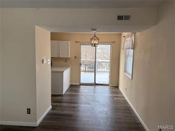 $1,450 | 1763 High School Drive, St. Louis, MO 63144