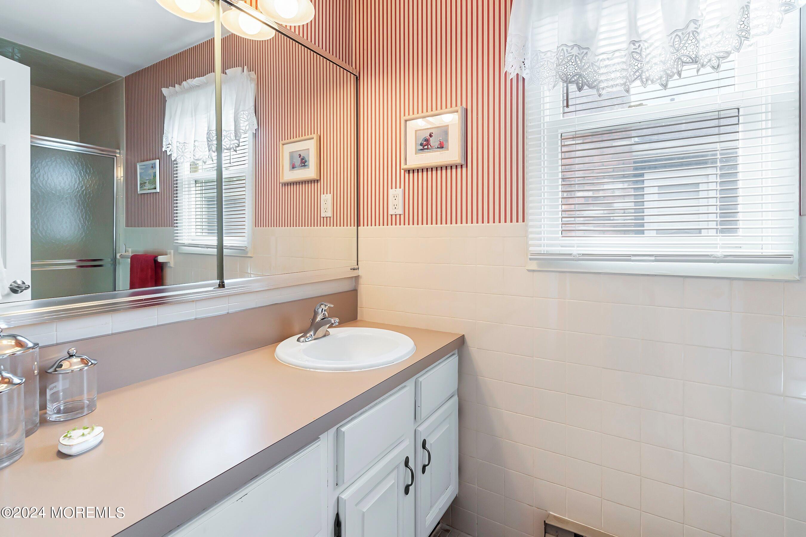 74 Meadowbrook Road Brick, NJ 08723 - Photo 18 of 35 21-Bath 1A