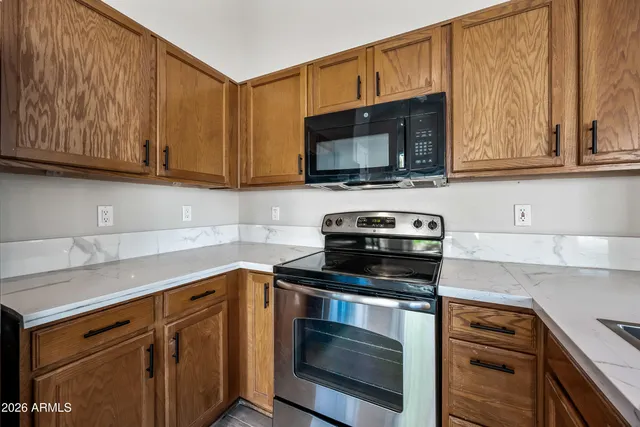 $2,190 | 10614 West Crimson Lane, Avondale, AZ 85392