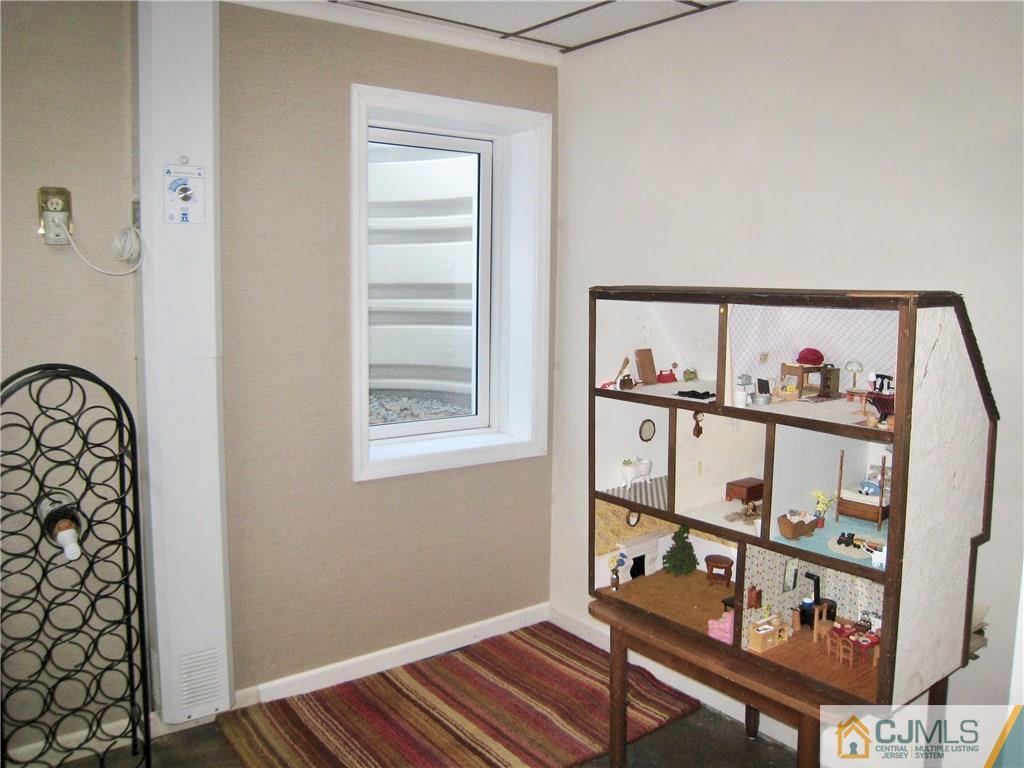 9 Academic Road East Brunswick, NJ 08816 - Photo 10 of 16 Gallery Image 10