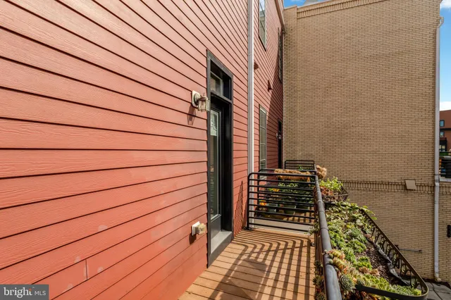 a view of a storage & utility room