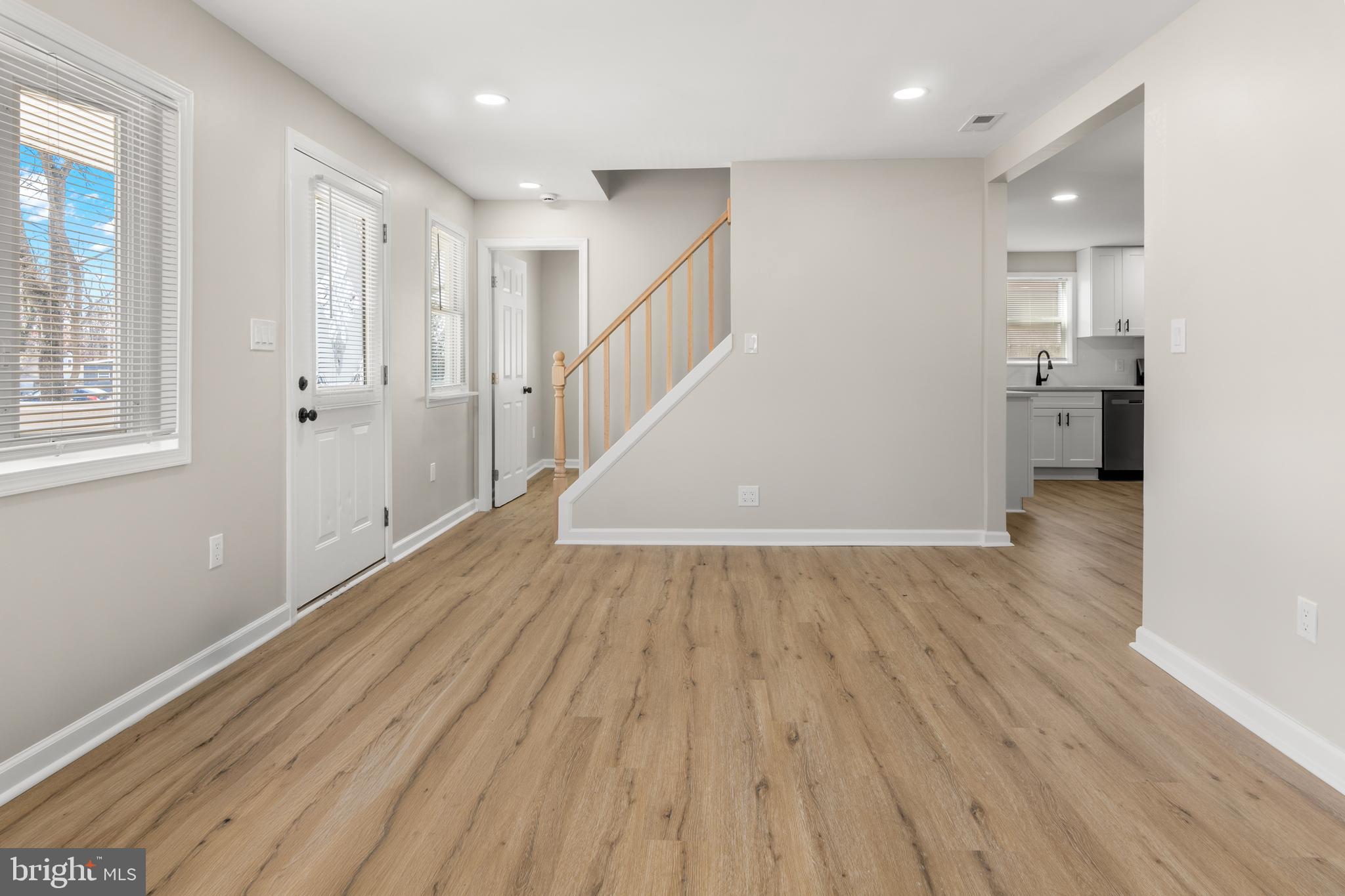 66 Transverse Avenue Middle River, MD 21220 - Photo 5 of 39