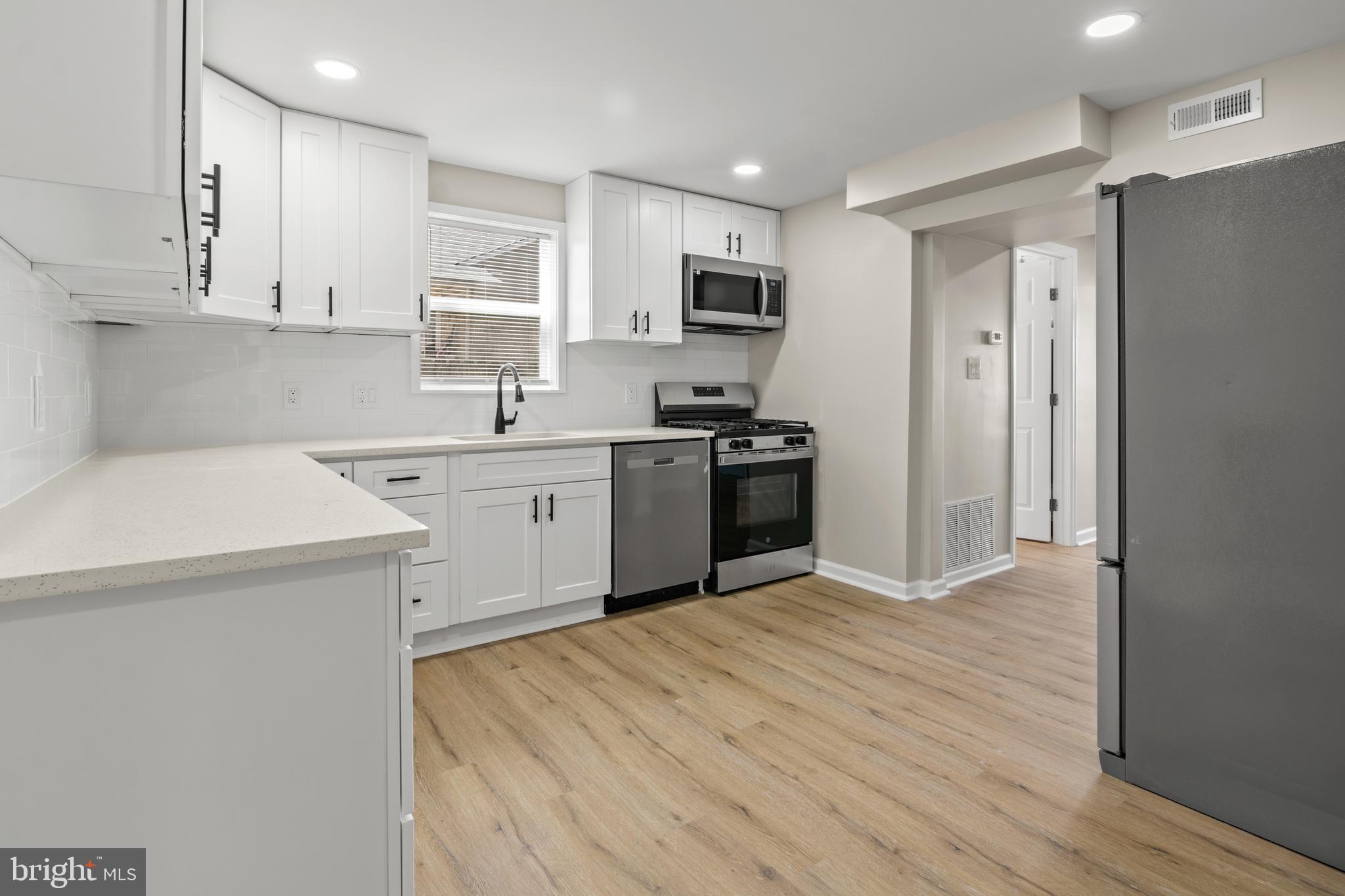 66 Transverse Avenue Middle River, MD 21220 - Photo 10 of 39