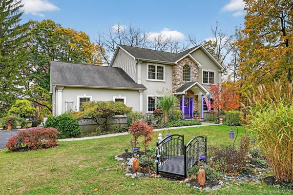 $924,000 | 208 Oakland Avenue, Monroe, NY 10950