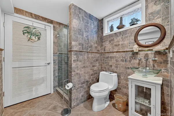 $924,000 | 208 Oakland Avenue, Monroe, NY 10950