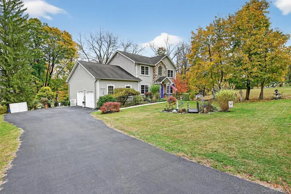 $924,000 | 208 Oakland Avenue, Monroe, NY 10950