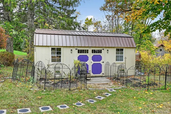 $924,000 | 208 Oakland Avenue, Monroe, NY 10950