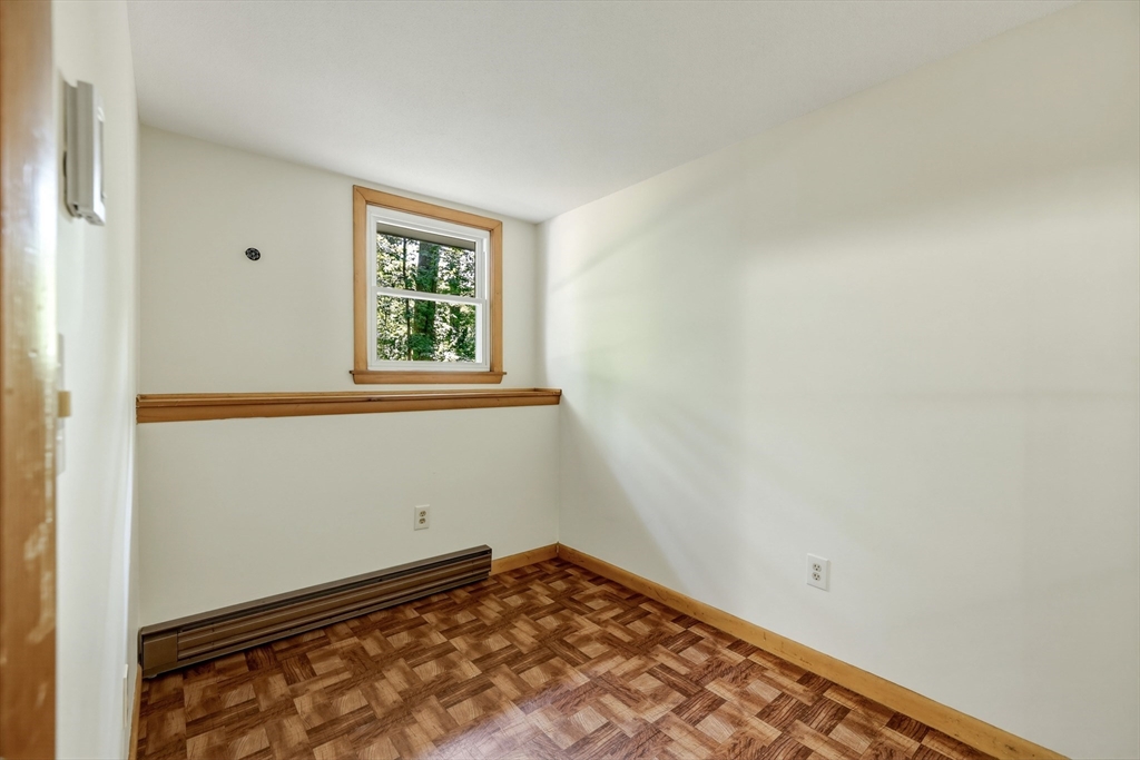 418 State Street Amherst, MA 01002 - Photo 33 of 39