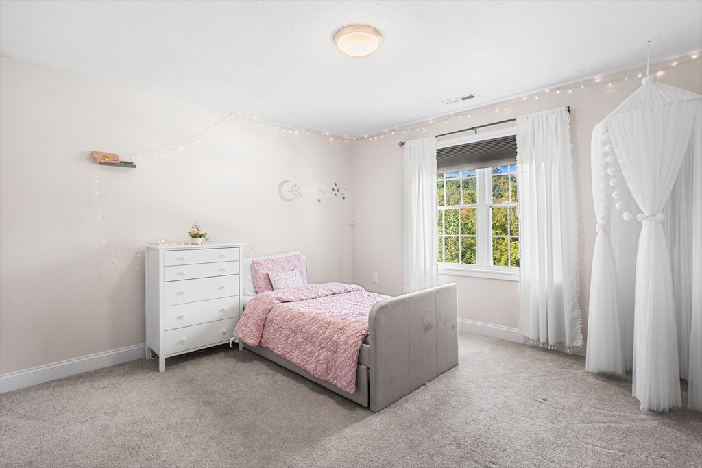 39 Hycrest Road Charlton, MA 01507 - Photo 18 of 31