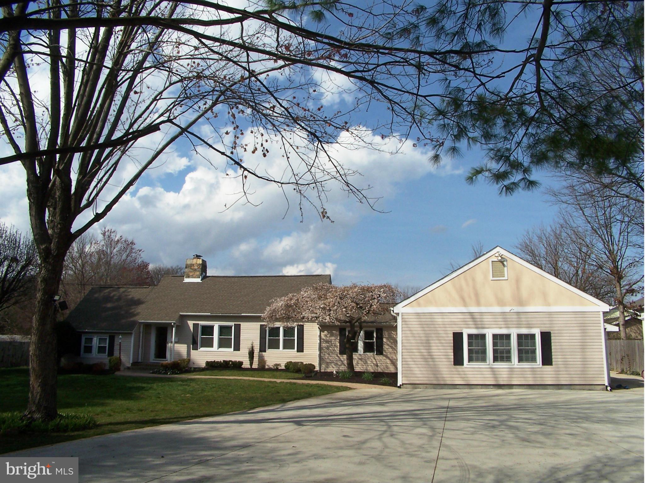 6720 Edsall Road Springfield, VA 22151 - Photo 2 of 26 Exterior (Front)