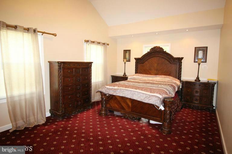 6720 Edsall Road Springfield, VA 22151 - Photo 16 of 26 Bedroom (Master)