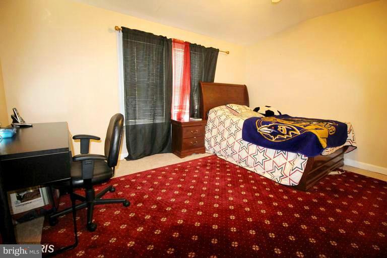 6720 Edsall Road Springfield, VA 22151 - Photo 18 of 26 Bedroom
