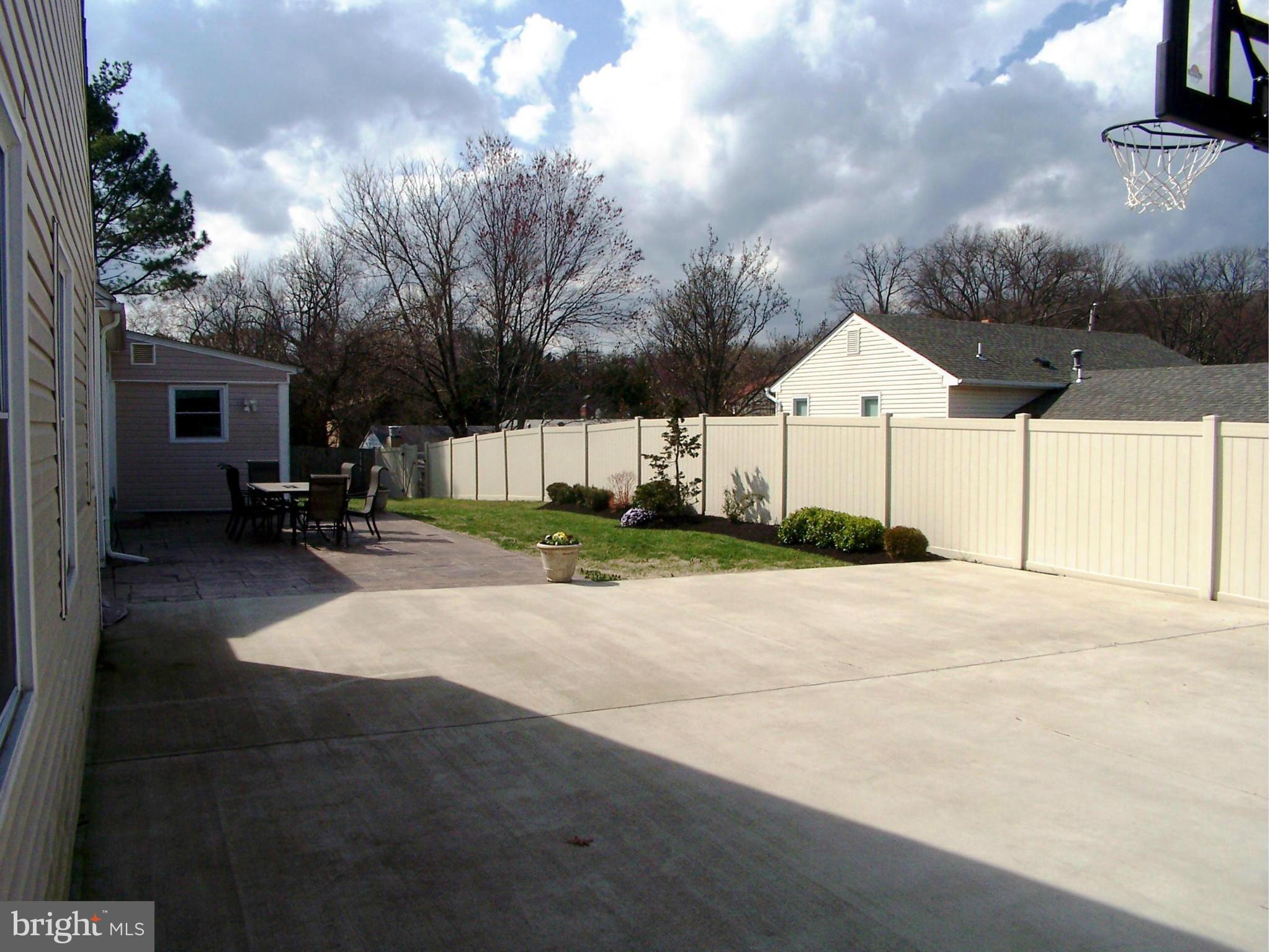 6720 Edsall Road Springfield, VA 22151 - Photo 26 of 26 Exterior (Rear)