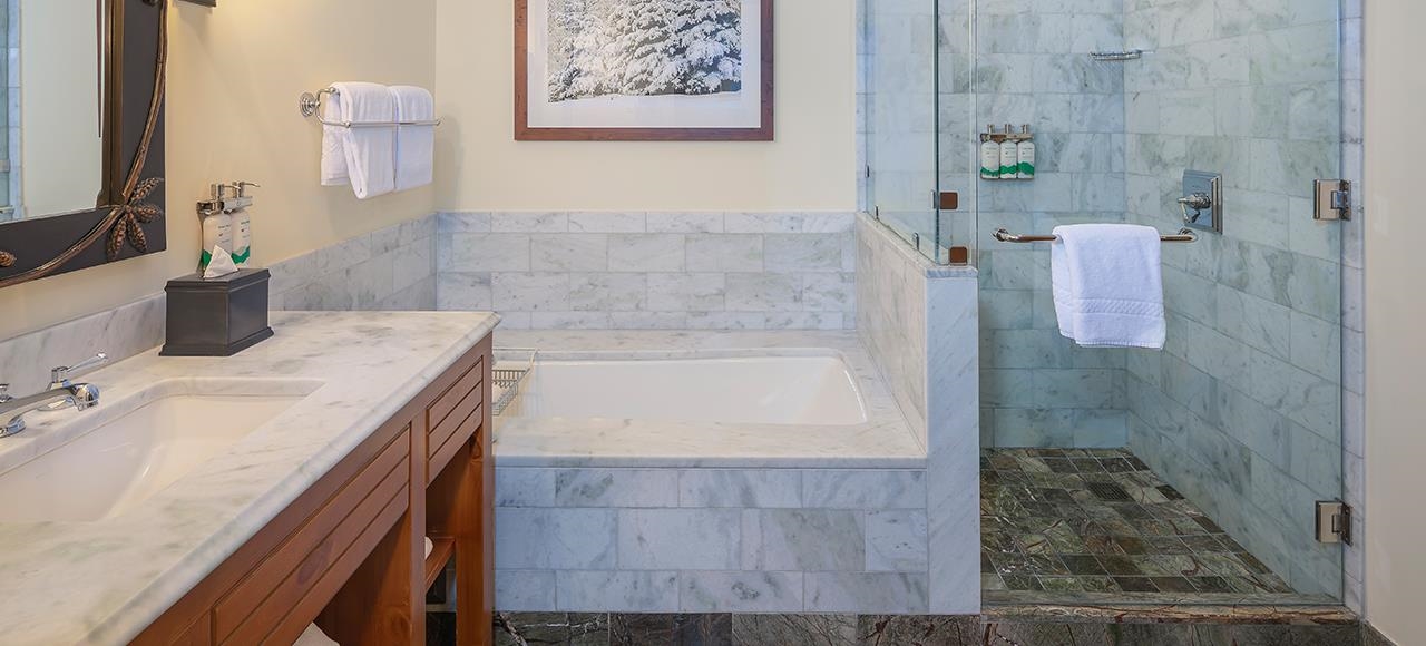 7412 Mountain Road, Unit 418 504 Stowe, VT 05672 - Photo 4 of 20