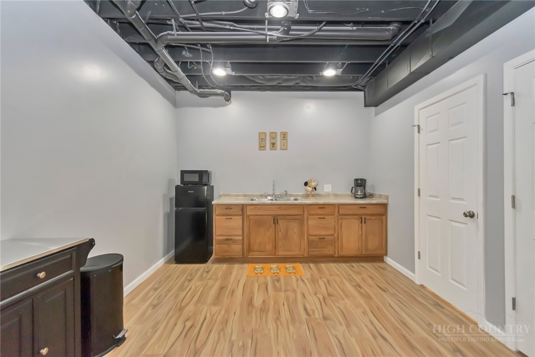 185 Raven View Boone, NC 28607 - Photo 33 of 42 Gallery Image 33