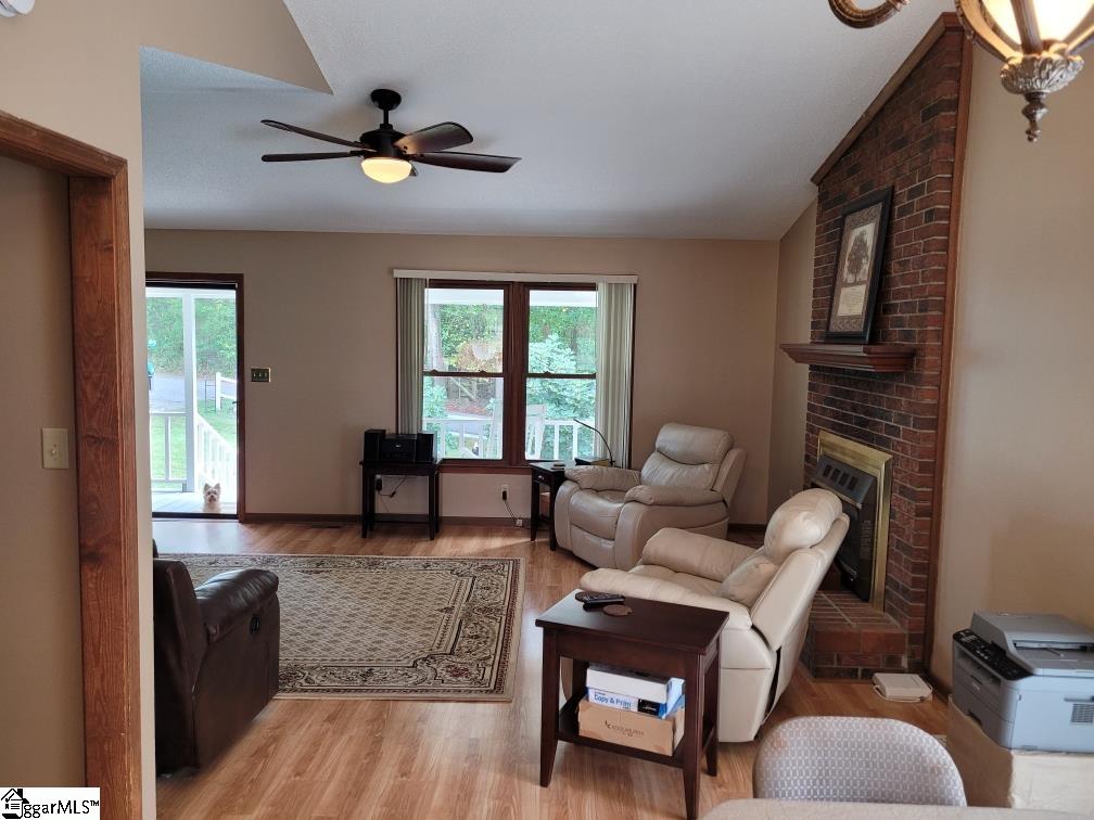 140 William Road Belton, SC 29627 - Photo 4 of 22