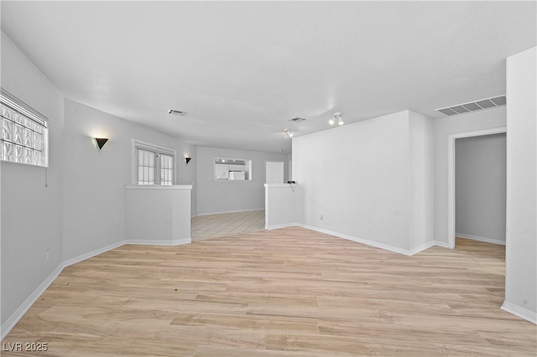 736 Kiel Street Henderson, NV 89015 - Photo 27 of 38 Downstairs "Studio Suite"