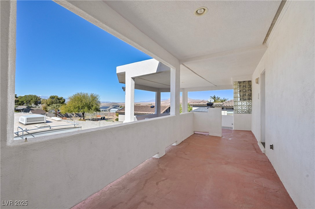 736 Kiel Street Henderson, NV 89015 - Photo 34 of 38 View of balcony