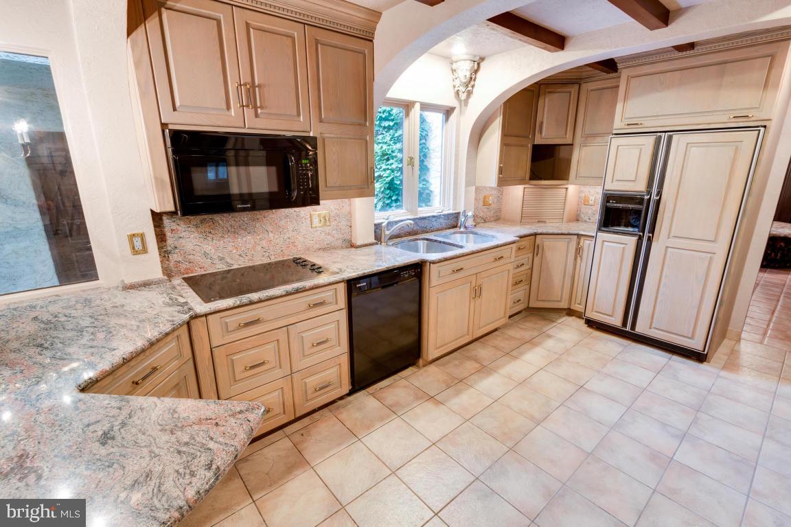 1333 Valley Road Lancaster, PA 17603 - Photo 17 of 70 Gallery Image 17